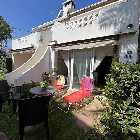 Holiday home 151 Tropicana Park 30 - Deniasol